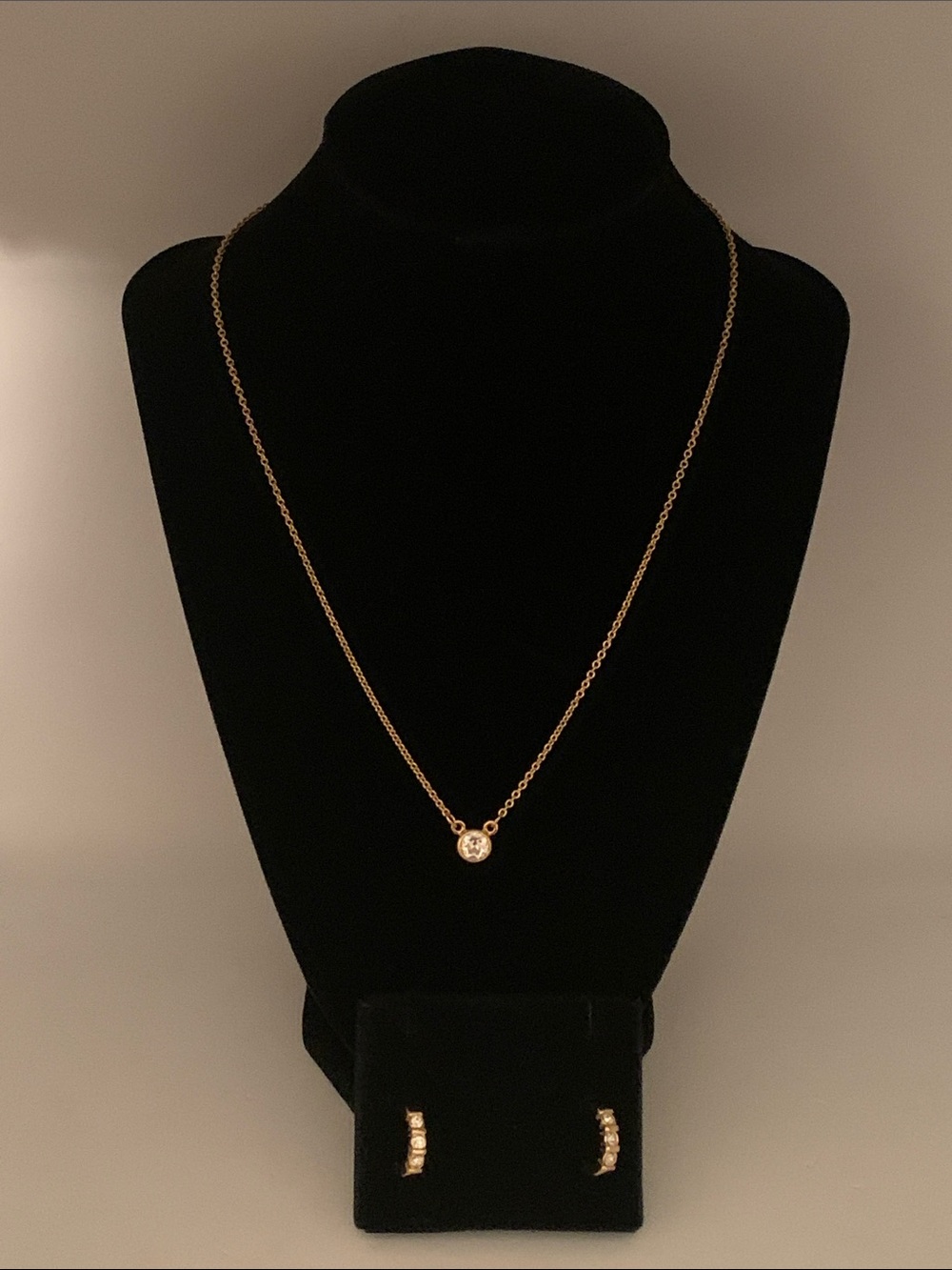 Avon Gold Tone Pendant Necklace 18” and Hoop Earrings Anniversary Set
